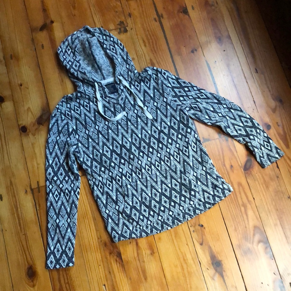 American Eagle Outfitter Baja Pullover Woven Hoodie